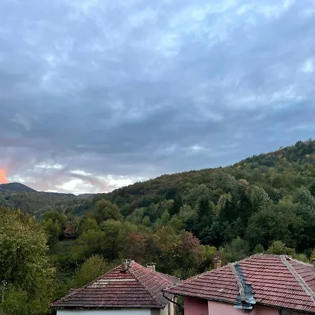 Отель Hitar Petar Габрово