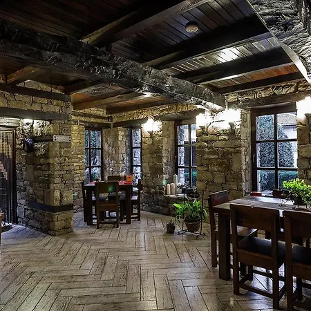 Hitar Petar Отель